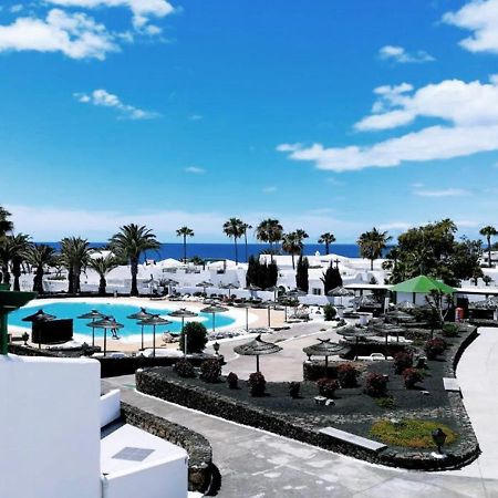 Calypso, Apartamento Completo Con Vistas Al Mar Y A La Piscina En Costa Teguise Bagian luar foto
