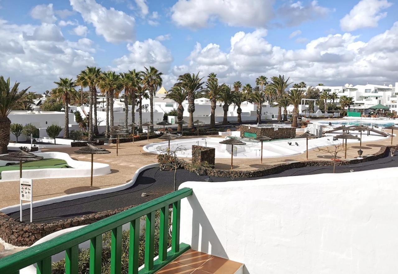 Calypso, Apartamento Completo Con Vistas Al Mar Y A La Piscina En Costa Teguise Bagian luar foto