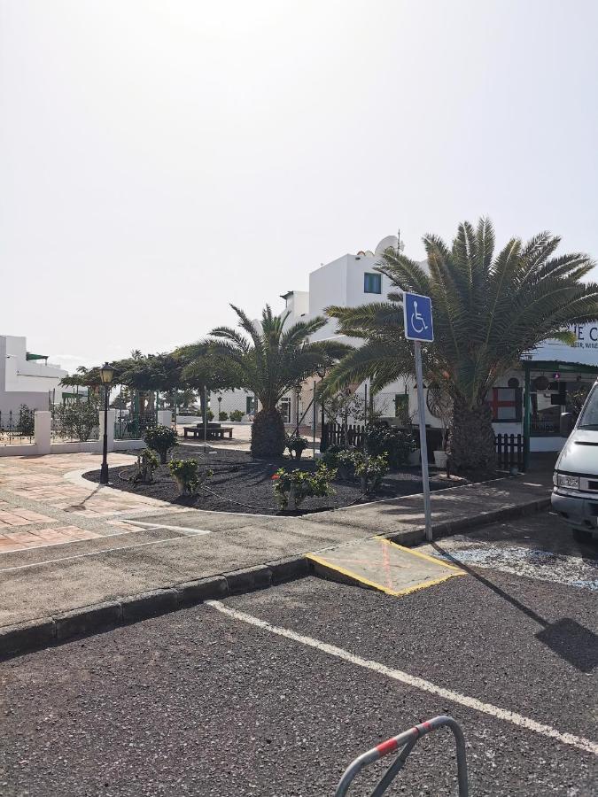 Calypso, Apartamento Completo Con Vistas Al Mar Y A La Piscina En Costa Teguise Bagian luar foto