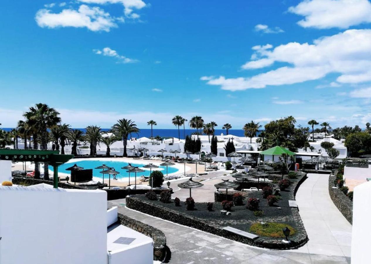 Calypso, Apartamento Completo Con Vistas Al Mar Y A La Piscina En Costa Teguise Bagian luar foto